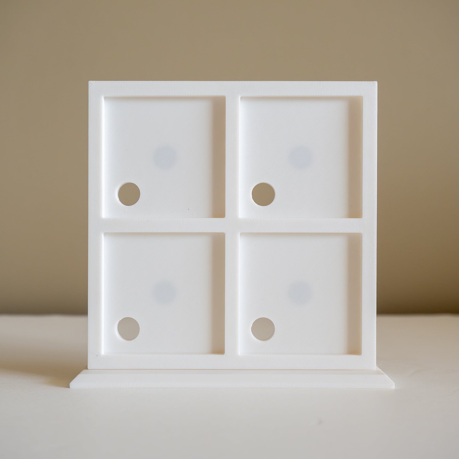 2x2 square frame for magnet display Attractive Memories Ltd.