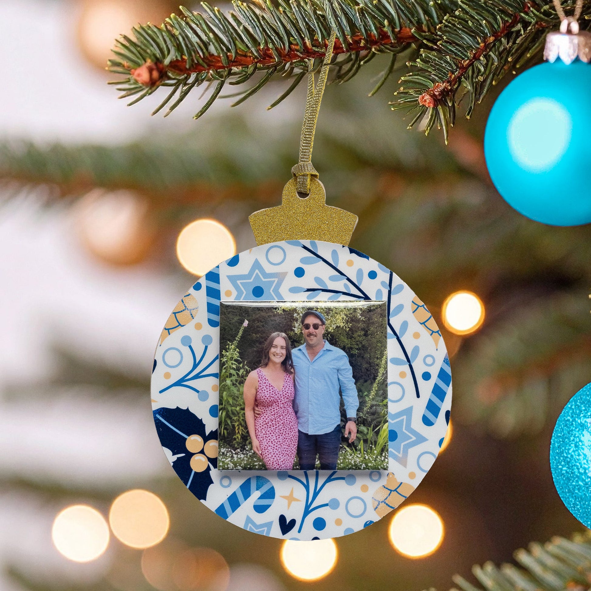 Christmas Bauble Attractive Memories Ltd.