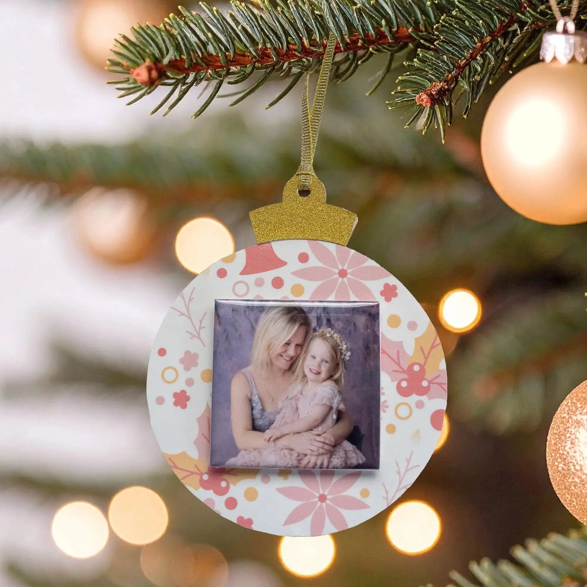 Christmas Bauble Attractive Memories Ltd.